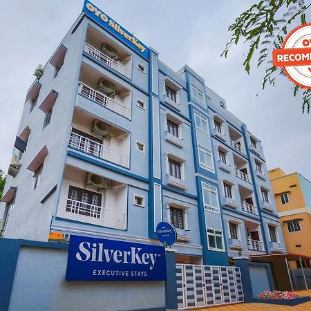 Oyo Silverkey 74581 Nallagandla Hotell Hyderabad Eksteriør bilde