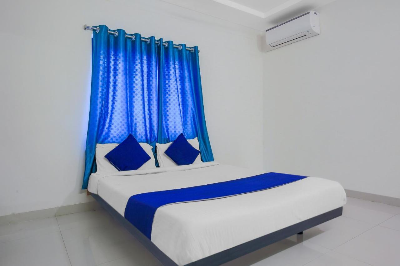 Oyo Silverkey 74581 Nallagandla Hotell Hyderabad Eksteriør bilde