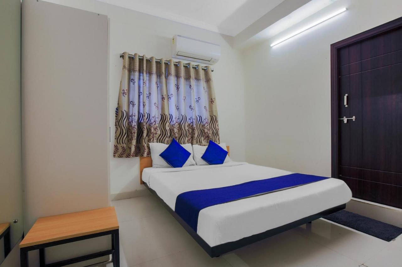 Oyo Silverkey 74581 Nallagandla Hotell Hyderabad Eksteriør bilde